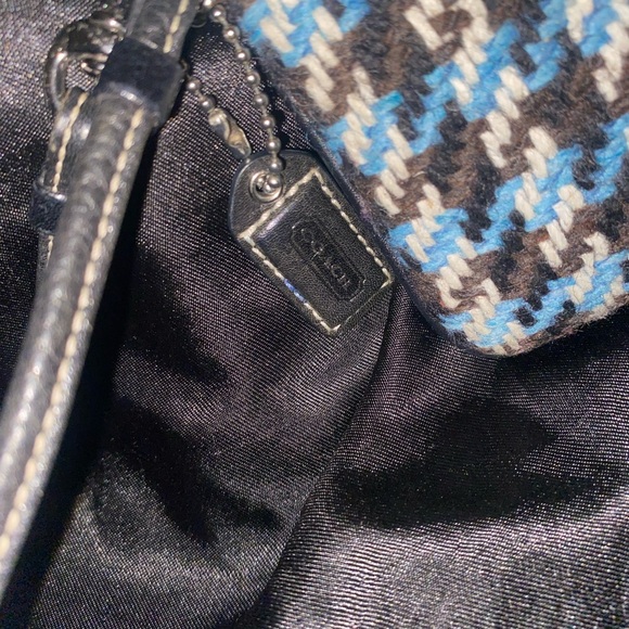 Coach tweed wristlet - Picture 4 of 6